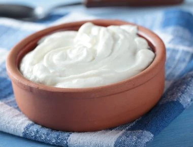 Δείτε τι μπορεί να κάνει το γιαούρτι στη τουαλέτα σας!